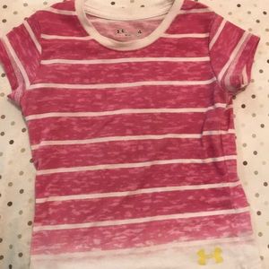 Girls under armour short sleeve shirt